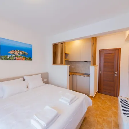 Luca Apartment