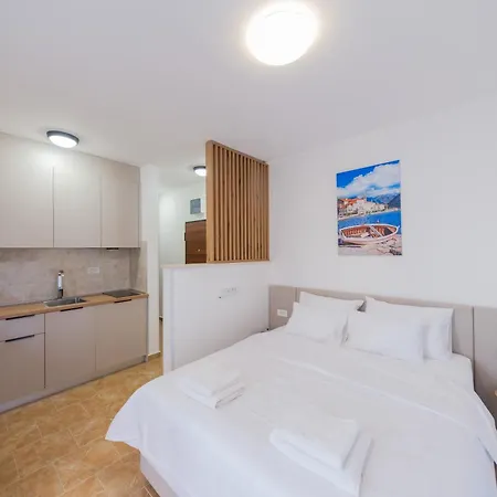 Luca Apartment